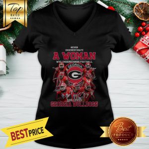 Never Underestimate A Woman Who Understands Football And Loves Georgia Bulldogs Signatures V-neck