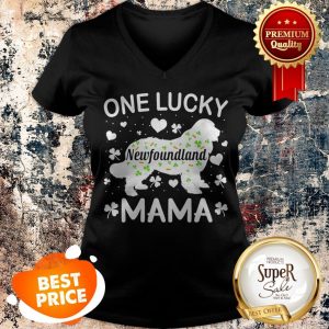 Nice St Patricks Day Newfoundland Lucky Mama Mom Dog Gift V-neck