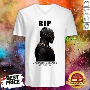 Black Panther' Star Chadwick Boseman Dies After 4-year Cancer Battle V-neck