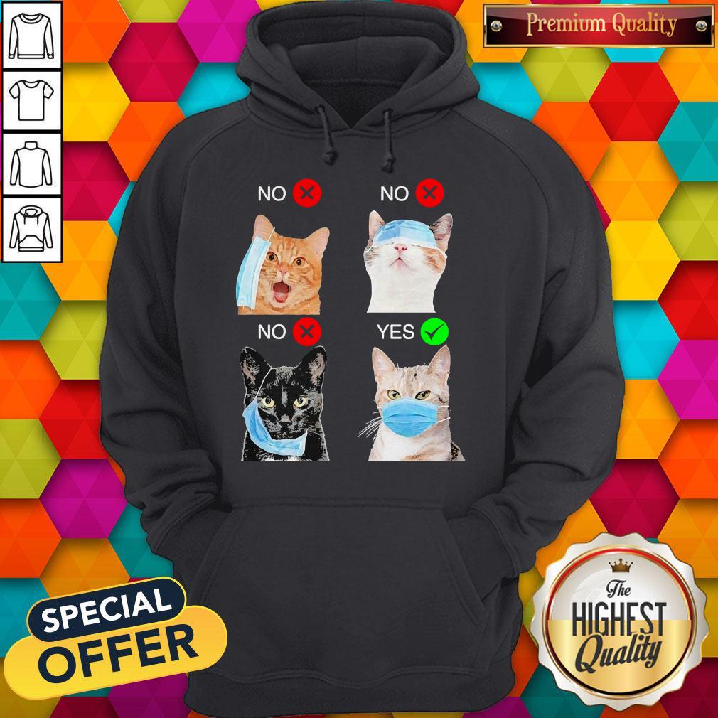 Funny Cat Right Way To Wear Mask Shirt Funny Cat Right Way To Wear Mask Hoodie