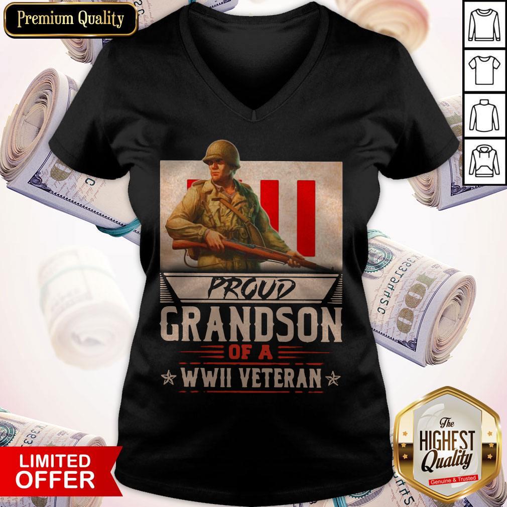 Funny Proud Grandson Of A WWII Veteran Shirt Funny Proud Grandson Of A WWII Veteran V-neck