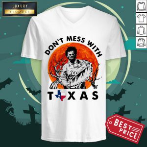 Halloween Leatherface Don’t Mess With Texas V-neck