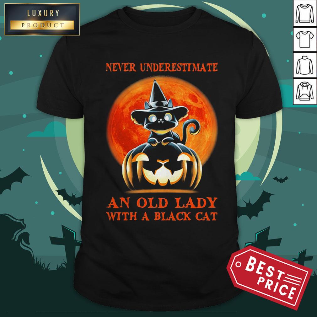 Never Underestimate An Old Lady With A Black Cat Pumpkin Sunset Halloween Shirt Never Underestimate An Old Lady With A Black Cat Pumpkin Sunset Halloween Shirt