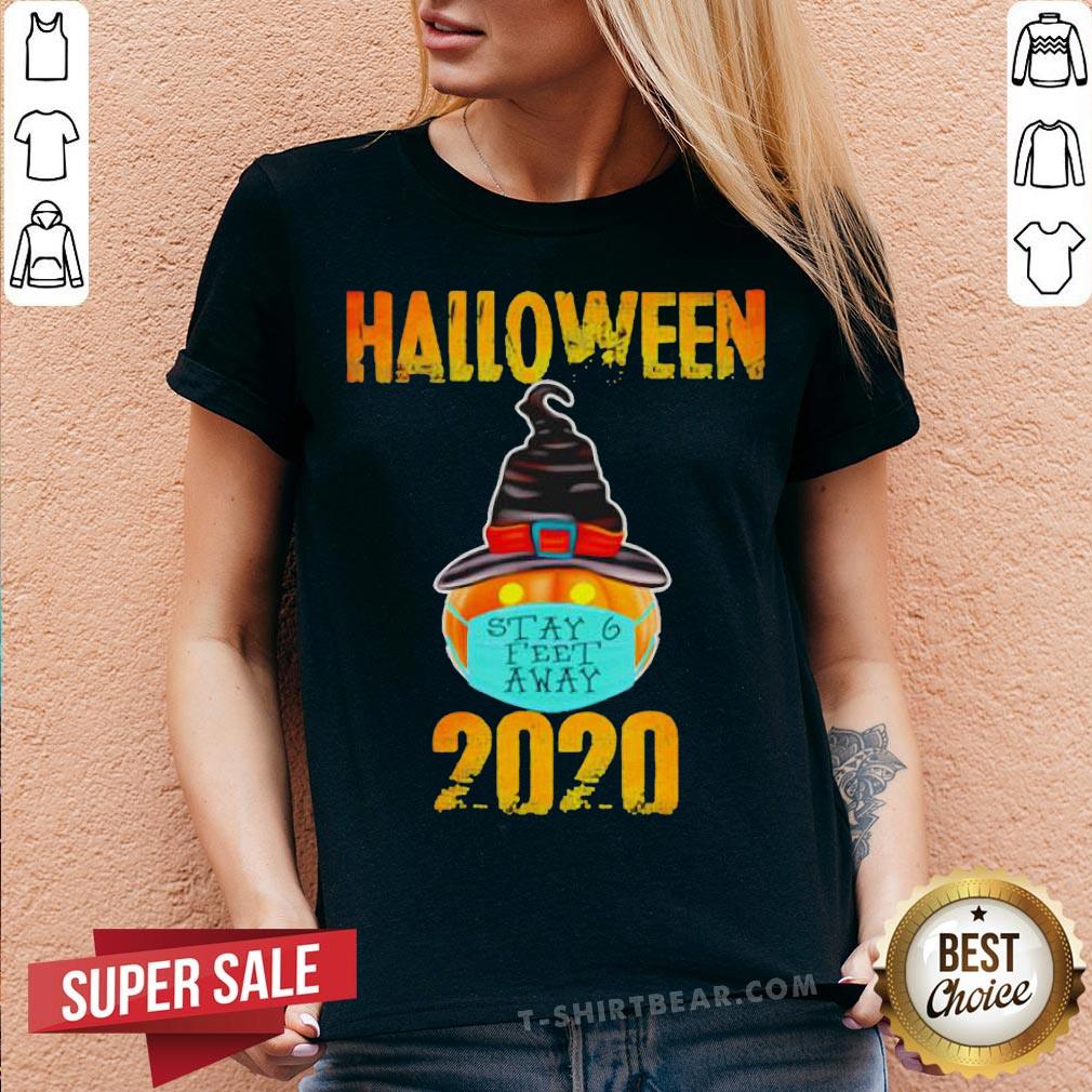 Pumpkin Wearing Mask Stay 6 Feet Away Halloween 2020 V-neck - Design By T-shirtbear.com Pumpkin Wearing Mask Stay 6 Feet Away Halloween 2020 V-neck - Design By T-shirtbear.com