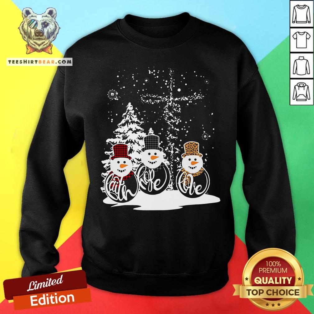Pretty Three Snowman Merry Christmas Sweatshirt - Design By T-shirtbear.com Pretty Three Snowman Merry Christmas Sweatshirt - Design By T-shirtbear.com