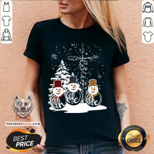 Pretty Three Snowman Merry Christmas V-neck - Design By T-shirtbear.com