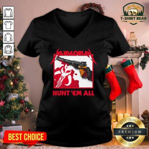 Star Wars The Mandalorian Hunt Em All V-neck - Design by T-shirtbear.com