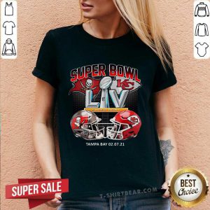 Emotional Tampa Bay Buccaneers Vs Kansas City Chiefs Super Bowl LV 55 Champions V-neck - Design by T-shirtbear.com