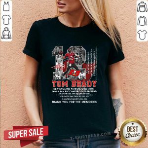 12 Tom Brady Tampa Bay Buccaneers Signature V-neck - Design by T-shirtbear.com