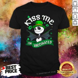 Cute Jack Skellington 6 Kiss Me I Am Vaccinated Shirt - Design by T-shirtbear.com