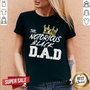 The Notorious Black Dad V-neck - Design by T-shirtbear.com