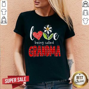 Love Being Called Grandma V-neck - Design by T-shirtbear.com