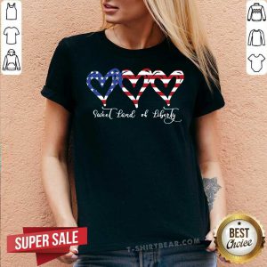 American Flag Hearts 4th Of July Sweet Land Of Liberty V-neck - Design by T-shirtbear.com