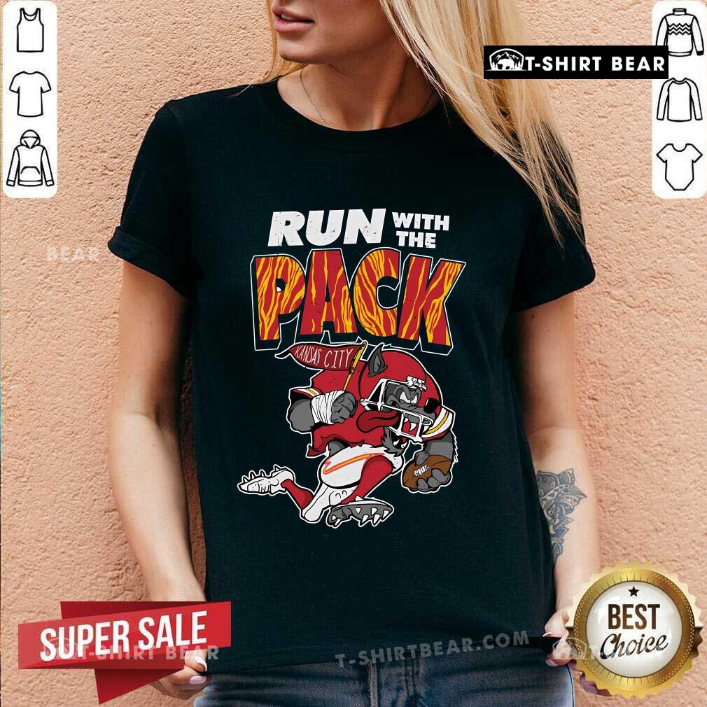Hot Run With The Wolves Pack V-Neck