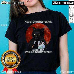 Funny chemistry teacher cat design on a tee, perfect for science lovers and feline enthusiasts. Top science nerdy humor!