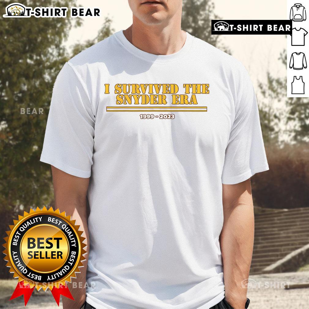 Good I Survived The Snyder Era T-Shirt featuring bold text on a stylish black tee, perfect for fans of superhero movies.