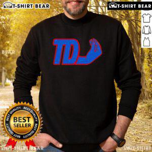 Top Tommy DeVito New York Giants sweatshirt featuring Italian hand gesture, perfect for football fans and style enthusiasts.