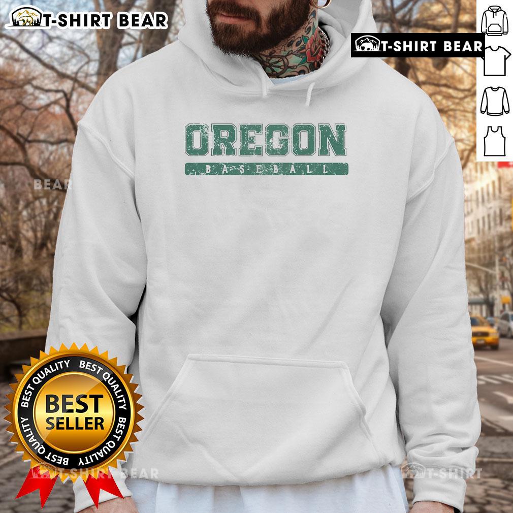 Top Oregon Baseball green vintage hoodie showcasing a retro design perfect for fans and casual wear.