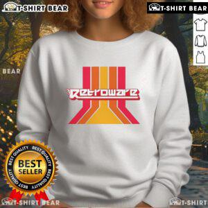 Top Retroware old-school sweatshirt in vibrant colors, showcasing vintage style and retro fashion trends.