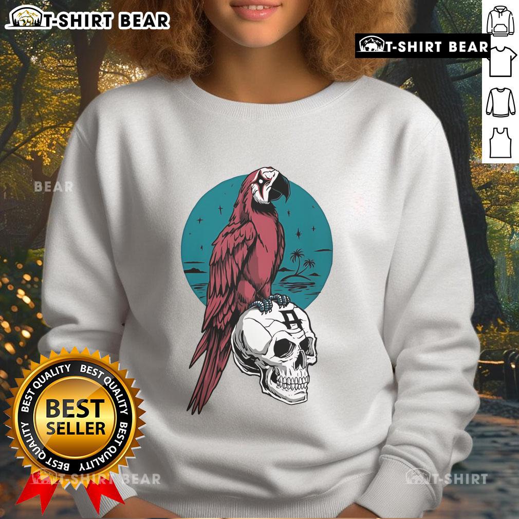 Top Avatar Parrot Skull Sweatshirt featuring a vibrant parrot skull design on a cozy fabric, perfect for quirky fashion lovers.