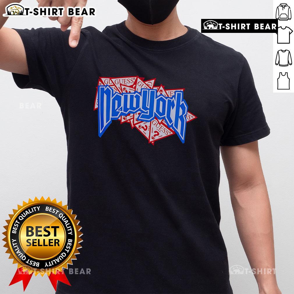 Stylish Top New York Guess Art T-Shirt featuring vibrant graphic design, perfect for casual wear and fashion enthusiasts.