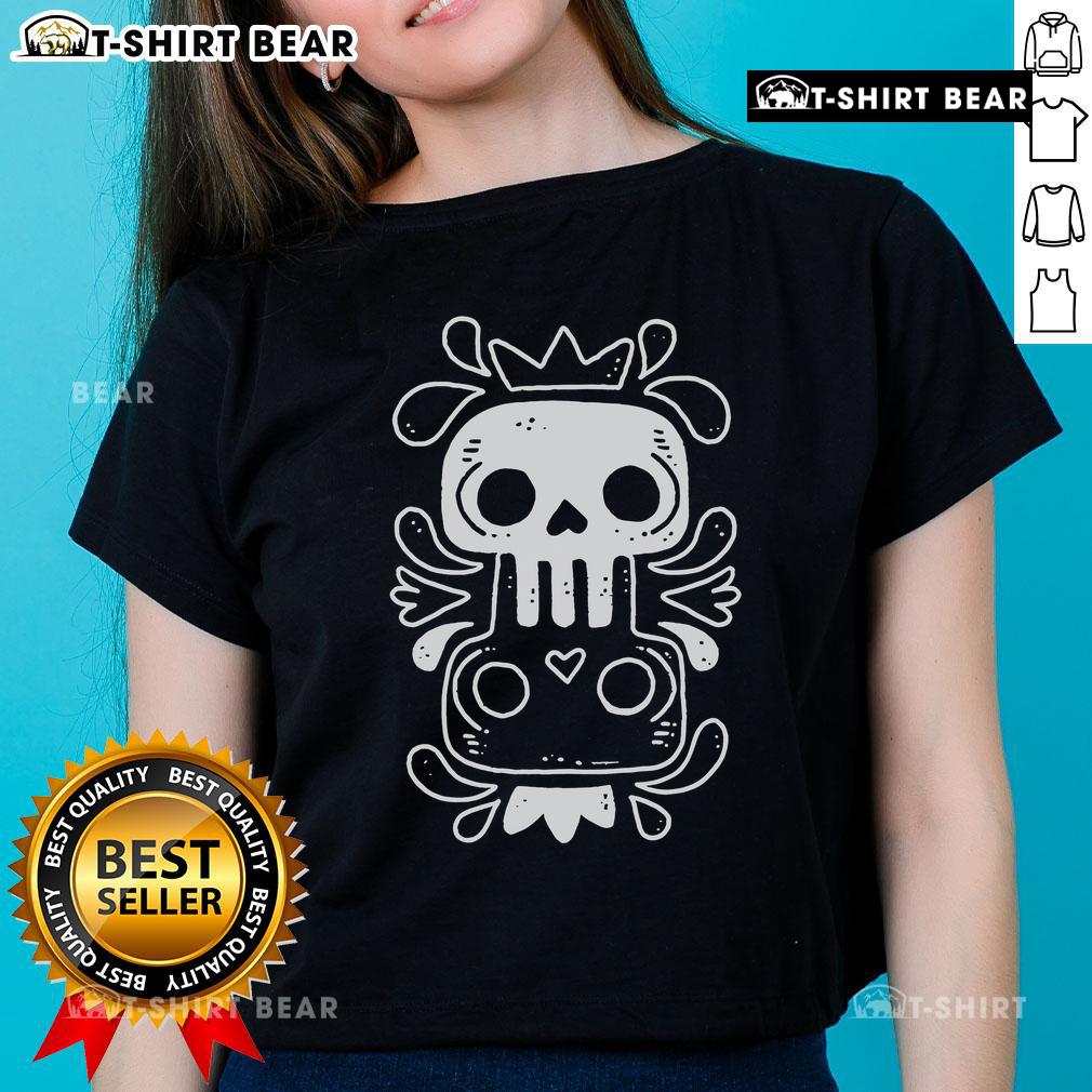 Stylish Pretty Dos Calaveras skull graphic on a ladies tee, perfect for casual wear and Da de los Muertos celebrations.
