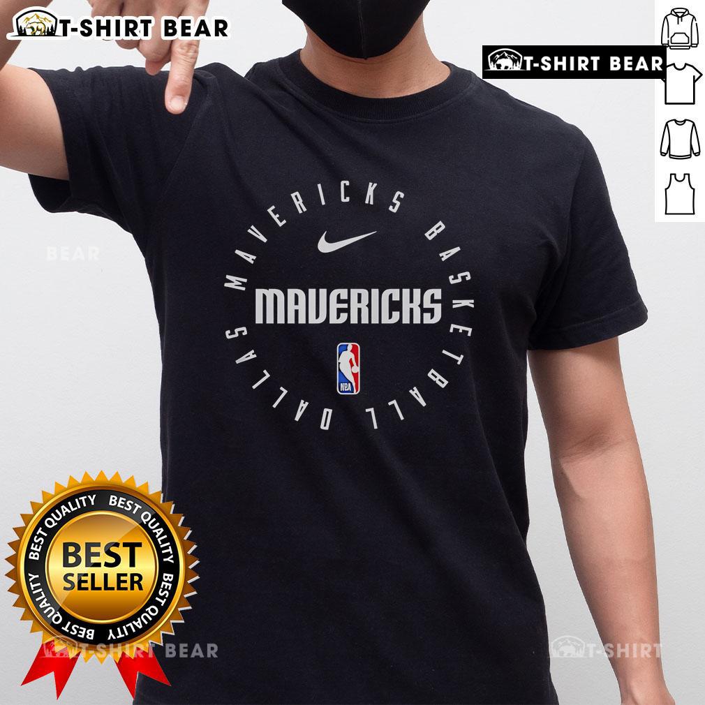 Alt Text: Front view of a Top NBA Dallas Mavericks 2025 T-Shirt featuring team colors and logo, perfect for fans.