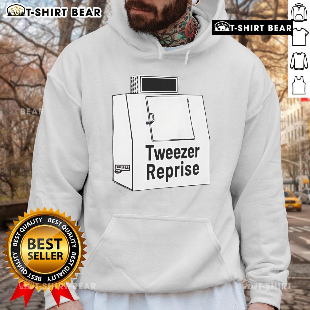 Nice Tweezer Repise Hoodie in stylish design, perfect for casual wear and trendy outfits. Comfortable and versatile.