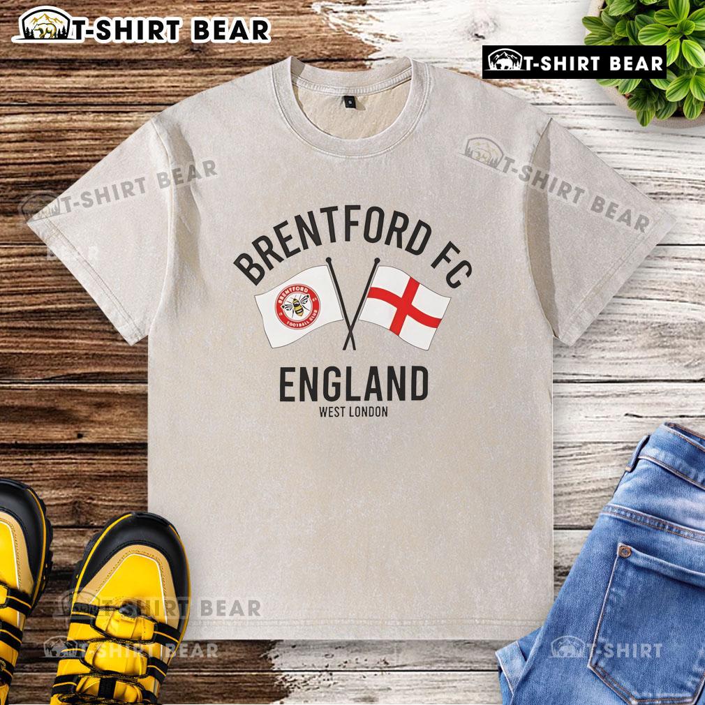 Top Brentford FC England West London washed t-shirt featuring the club logo, ideal for fans and casual wear.