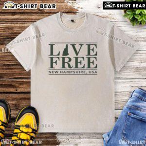 Top Live Free New Hampshire Bar USA washed t-shirt featuring a vintage design and soft fabric for comfort.
