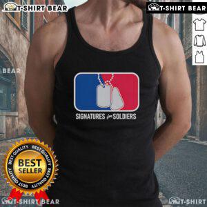 Stylish tank top featuring top signatures for soldiers' dog tags, perfect for military enthusiasts and casual wear.