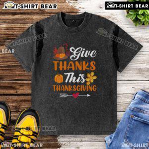 Alt Text: Cozy washed t-shirt featuring 'Give Thanks' design, perfect for Thanksgiving and celebrating the pumpkin harvest.