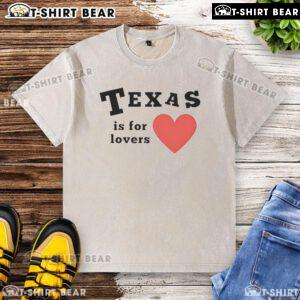 Pretty Texas is for Lovers washed t-shirt in soft cotton, perfect for casual wear and showcasing Texas pride.