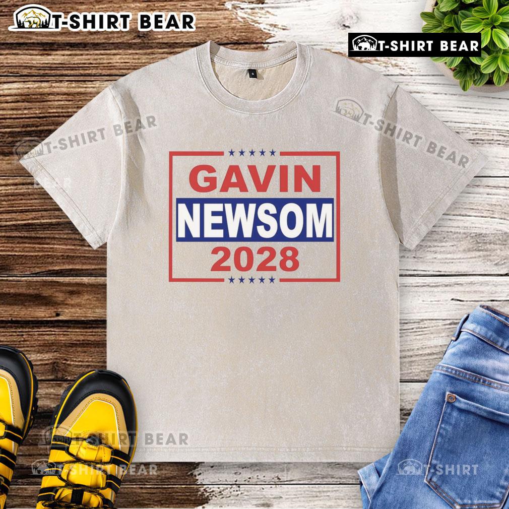 Top Gavin Newsom 2028 washed t-shirt featuring a vintage design, perfect for fans supporting his presidential campaign.