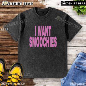 Alt Text: Good I Want Smoochies washed t-shirt featuring playful text design, perfect for casual outfits and graphic tee lovers.