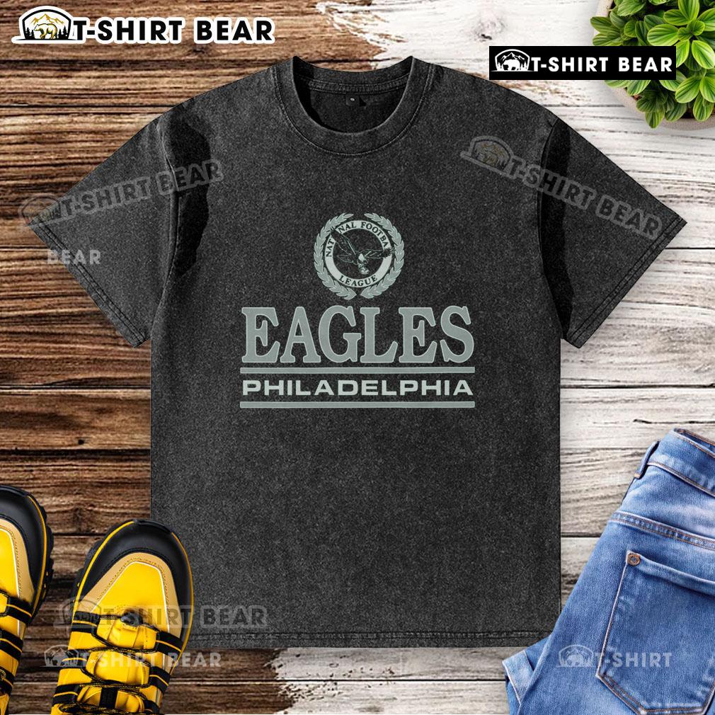 Good Philadelphia Eagles Crest Washed T-Shirt featuring a vintage logo design, perfect for fans of the NFL team.