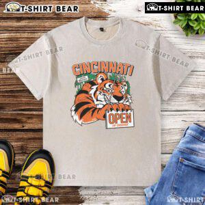 Hot Cincinnati Open in Orange 2025 Washed T-Shirt showcasing a vibrant design perfect for tennis fans and fashion lovers.
