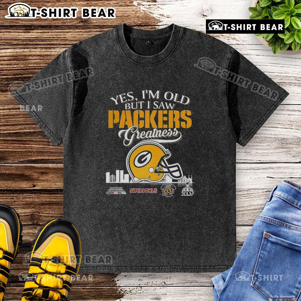Washed t-shirt featuring Super Bowl helmet and skyline, celebrating Green Bay Packers greatness for old fans.