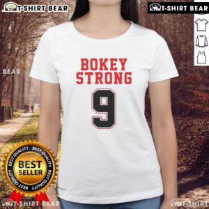 Top Bokey Strong 9 Ladies Tee featuring a stylish design for active women, perfect for workouts and casual wear.