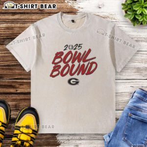 Georgia Bulldogs Bowl Bound 2025 washed t-shirt showcasing team spirit and style for fans.