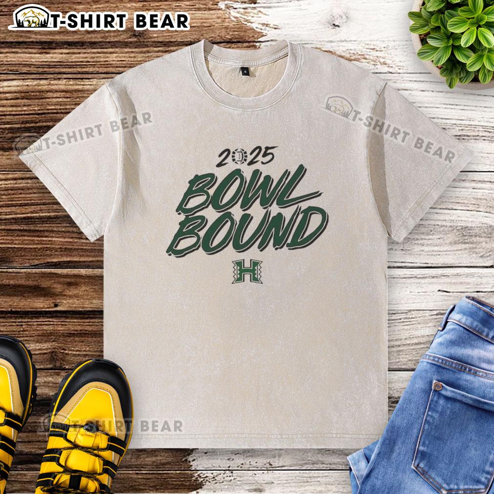 Good Hawaii Rainbow Warriors Bowl Bound 2025 washed t-shirt featuring vibrant team colors and bold graphics.