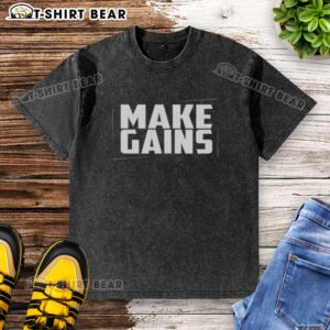 Hot Make Gains Gym washed t-shirt in soft fabric, perfect for workouts and fitness enthusiasts.