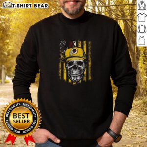 Hot Washington Redskins NFL skull sweatshirt featuring American flag design for football lovers.