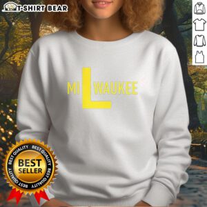 Stylish Nice Milwaukee Brewers L Logo Sweatshirt featuring a bold team logo, perfect for fans and casual wear.