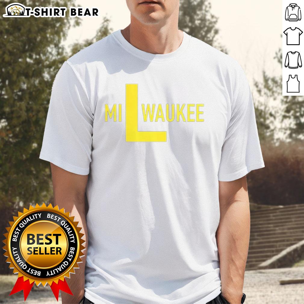 Milwaukee Brewers L Logo T-Shirt featuring a bold logo design, perfect for fans and casual wear. Sports apparel.