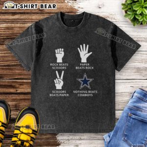 Original Dallas Cowboys football logo washed t-shirt featuring a vintage design, perfect for fans and casual wear.