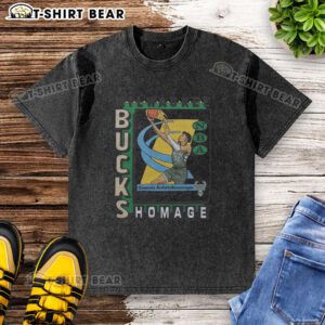 Alt Text: Premium Milwaukee Bucks trading card featuring Giannis Antetokounmpo on a stylish washed t-shirt design.
