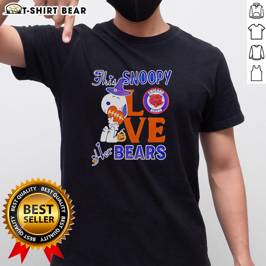 Alt Text: Top This Snoopy Love Her Chicago Bears T-Shirt featuring Snoopy in Bears gear, perfect for NFL fans and Chicago supporters.