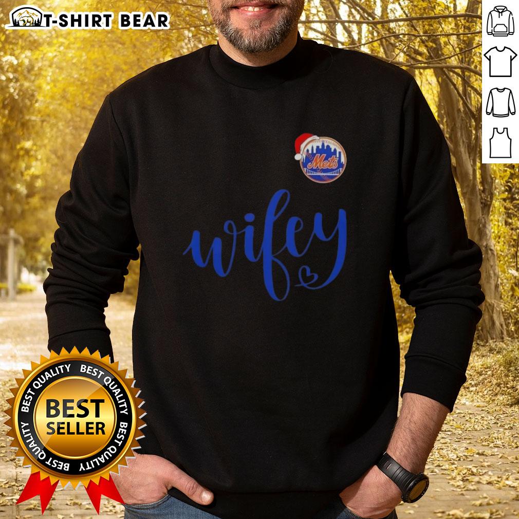 Pretty Wifey New York Mets Santa Hat Merry Christmas Sweatshirt featuring festive design and team logo for holiday cheer.