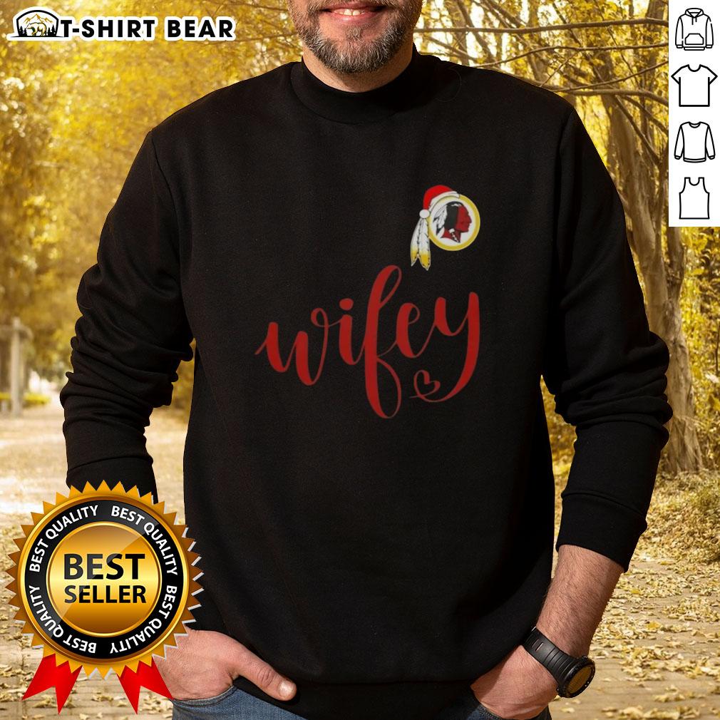 Pretty Wifey Washington Redskins sweatshirt with Santa hat, perfect for a Merry Christmas celebration.